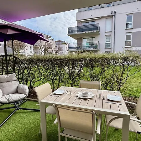 Apartamento Beautiful With Terrace In